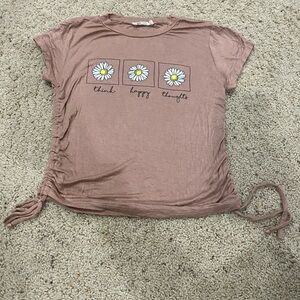 Heaven Sent Daisy Graphic Tee Ruched Sides Think Happy Thoughts Size S
